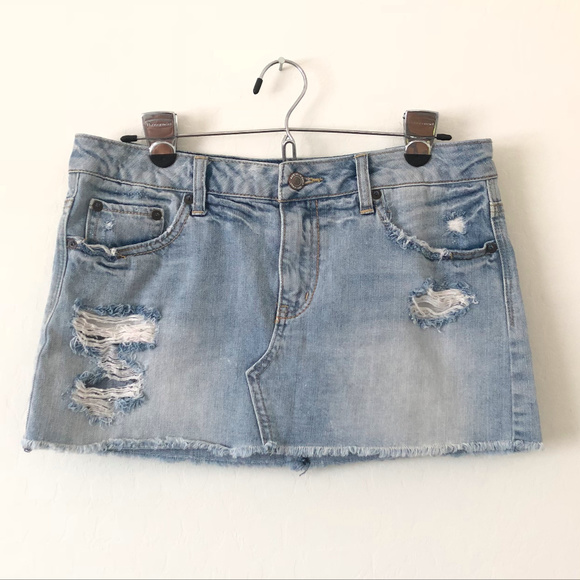 American Eagle Outfitters Dresses & Skirts - American Eagle Distressed Denim Mini Skirt American Eagle Outfitters Dresses & Skirts - American Eagle Distressed Denim Mini Skirt